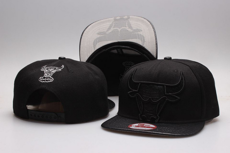 Bulls Fresh Logo Black Adjustable Hat YP