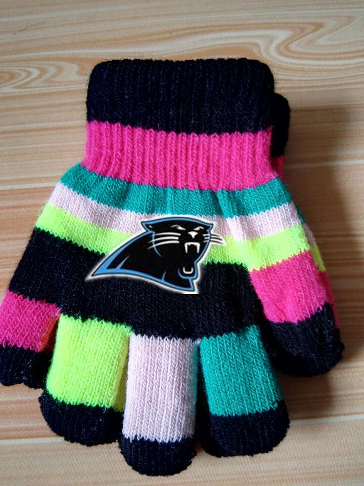 Panthers Kids Knit Gloves3