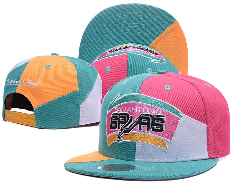Spurs Team Logo Mitchell & Ness Adjustable Hat GS
