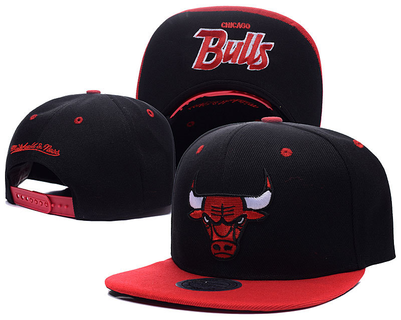 Bulls Black Adjustable Hat LH