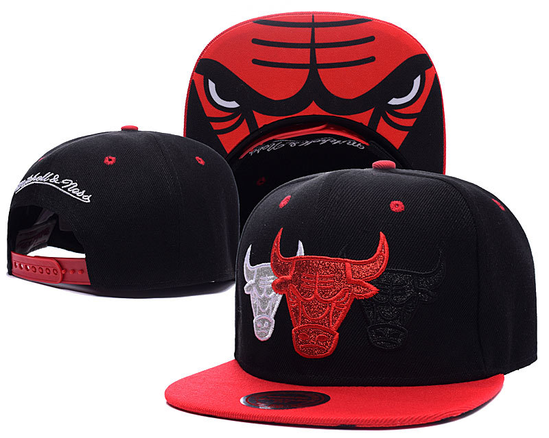 Bulls Black Mitchell & Ness Adjustable Hat YD