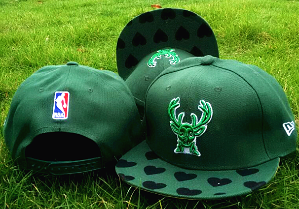 Bucks Team Logo Green Adjustable Hat GF
