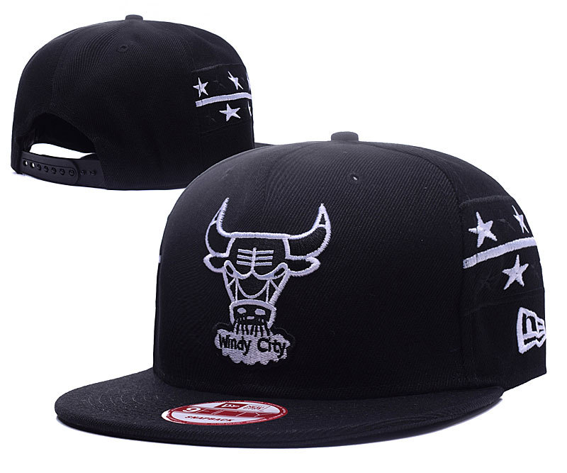 Bulls Team Logo Black Adjustable Hat GS4