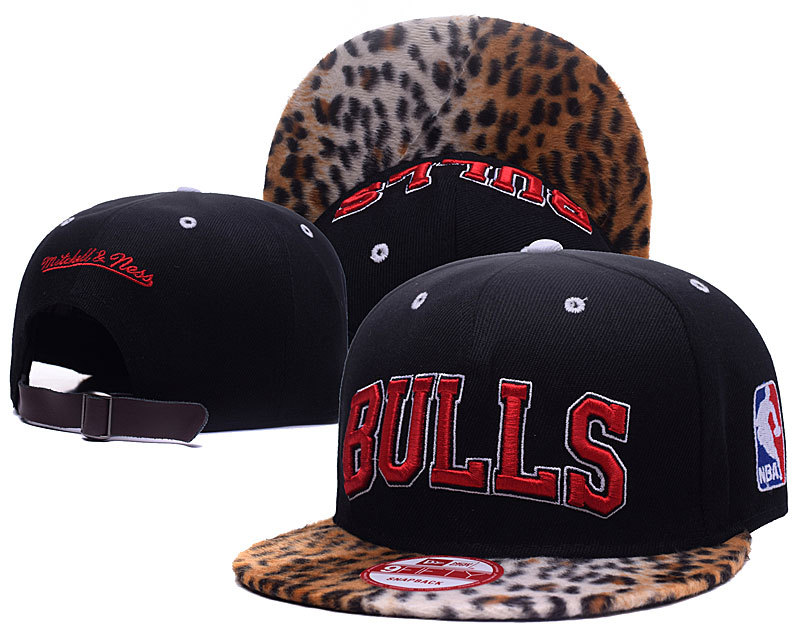 Bulls Fresh Logo Black Adjustable Hat GS2