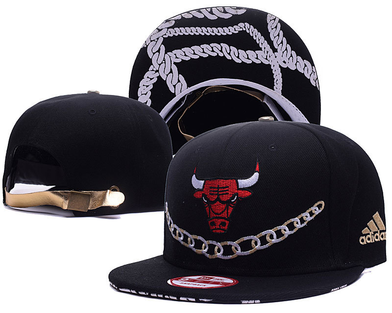 Bulls Team Logo Black Adjustable Hat GS3