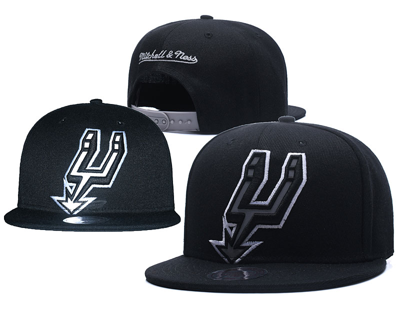 Spurs Big Logo Black Reflective Snapback Mitchell & Ness Adjustable Hat GS