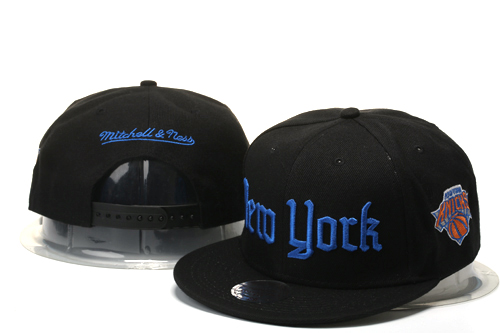 Knicks Team Logo Black Mitchell & Ness Adjustable Hat YS