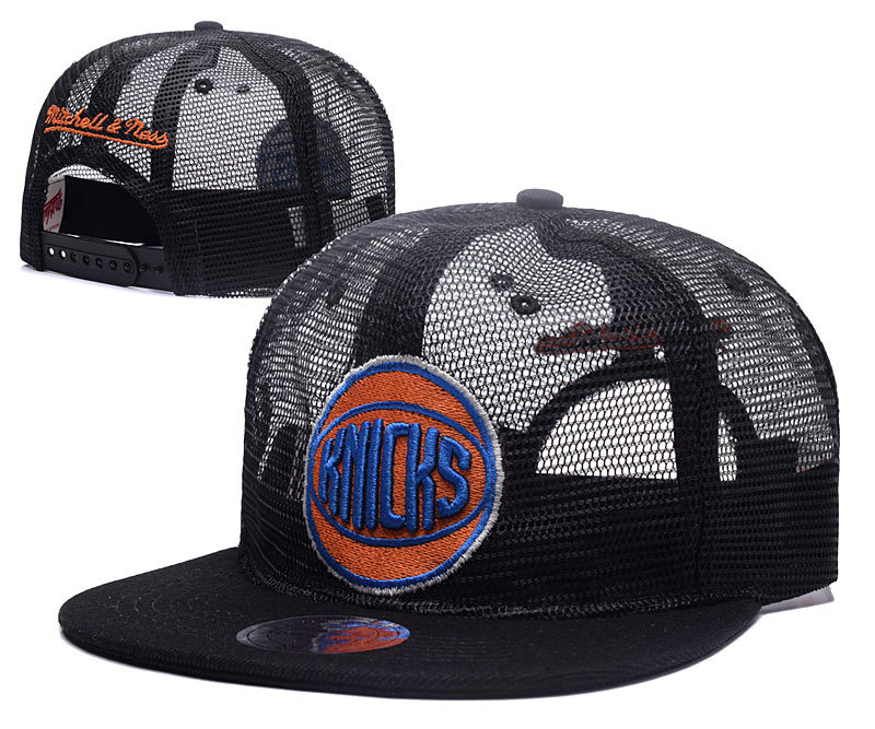 Knicks Team Logo Black Mitchell & Ness Adjustable Hat GS