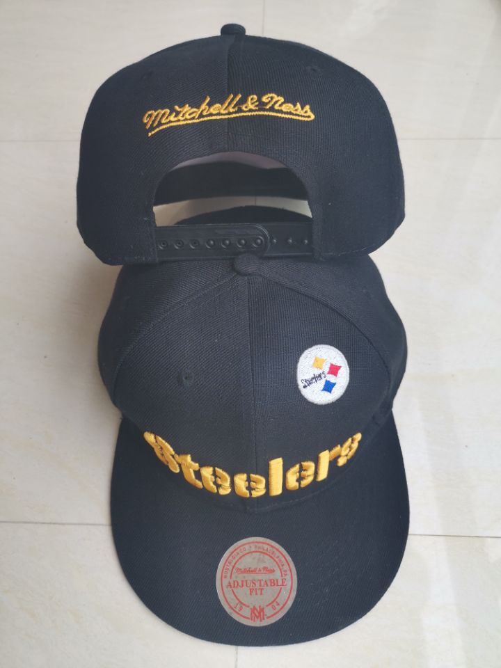Steelers Team Logo Black Mitchell & Ness Adjustable Hat LT