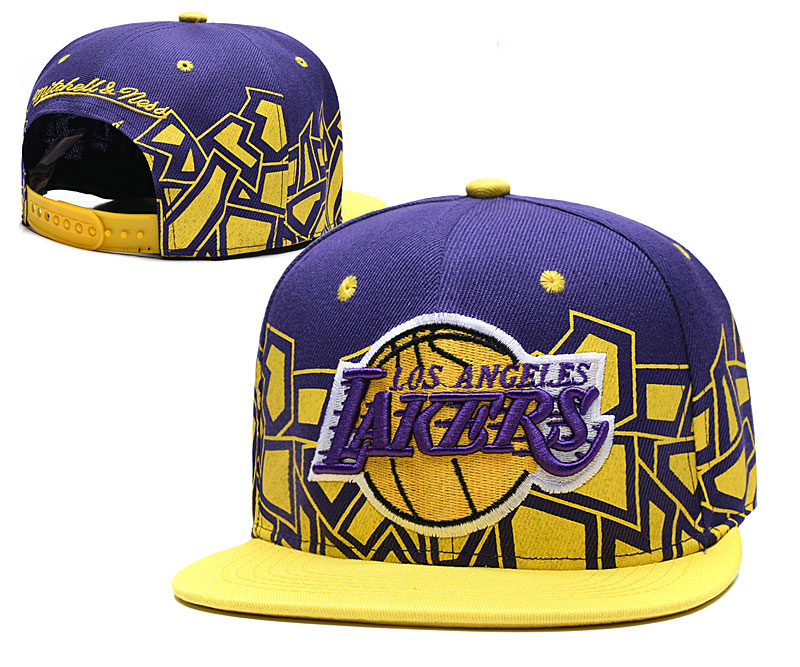 Lakers Team Logo Yellow Purple Mitchell & Ness Adjustable Hat TX