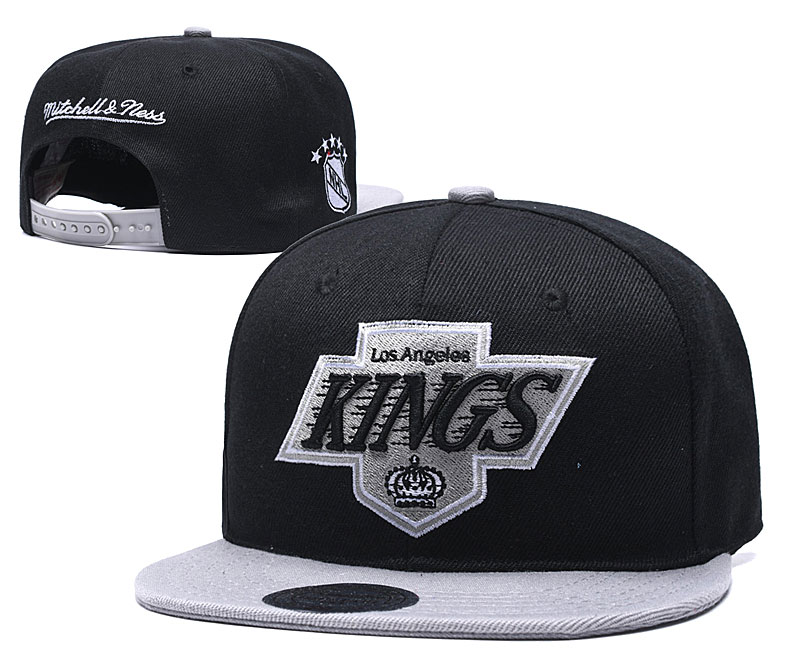 Knicks Team Logo Black Gray Mitchell & Ness Adjustable Hat YD