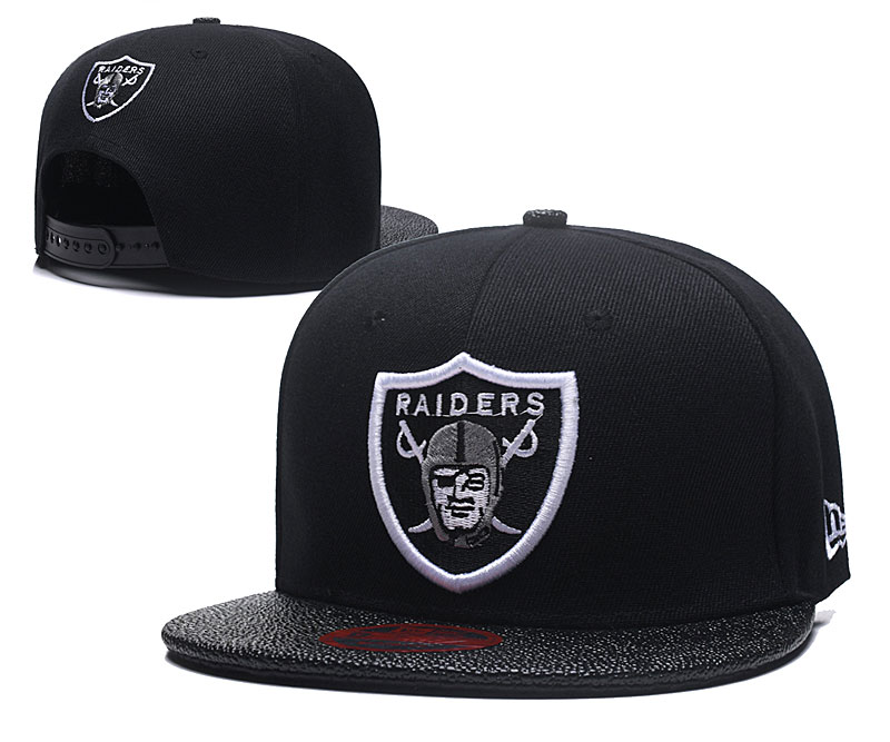 Raiders Team Logo All Black Adjustable Hat LT