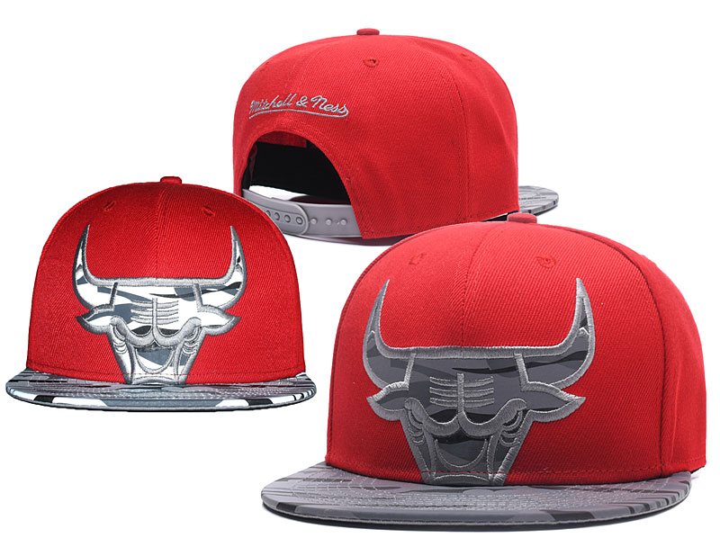 Bulls Team Logo Red Reflective Mitchell & Ness Adjustable Hat GS
