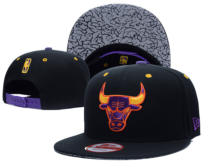 Bulls Fresh Logo Black Adjustable Hat LH