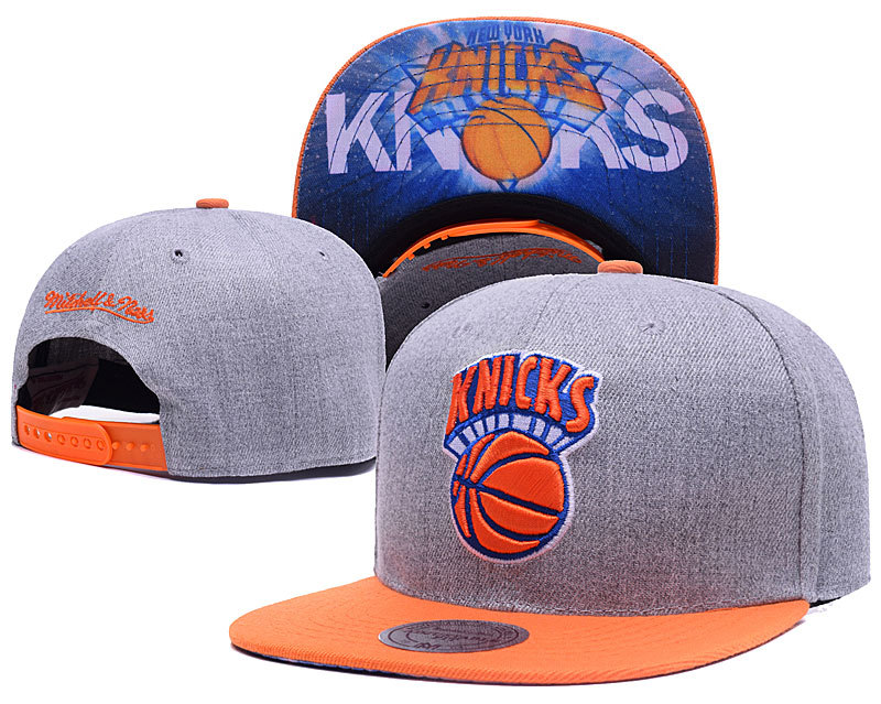 Knicks Team Logo Grey Mitchell & Ness Adjustable Hat LH