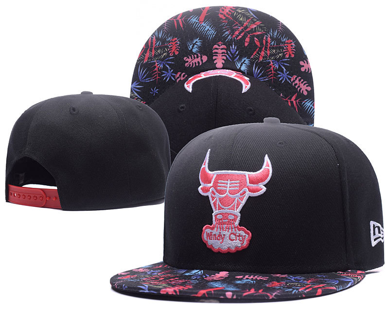 Bulls Red Team Logo Black Adjustable Hat GS