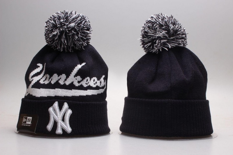 Yankees Team Logo Black Knit Hat YP