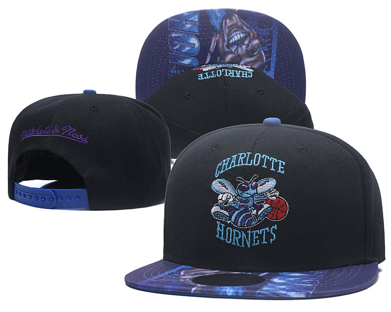 Hornets Team Logo Black Adjustable Hat LH