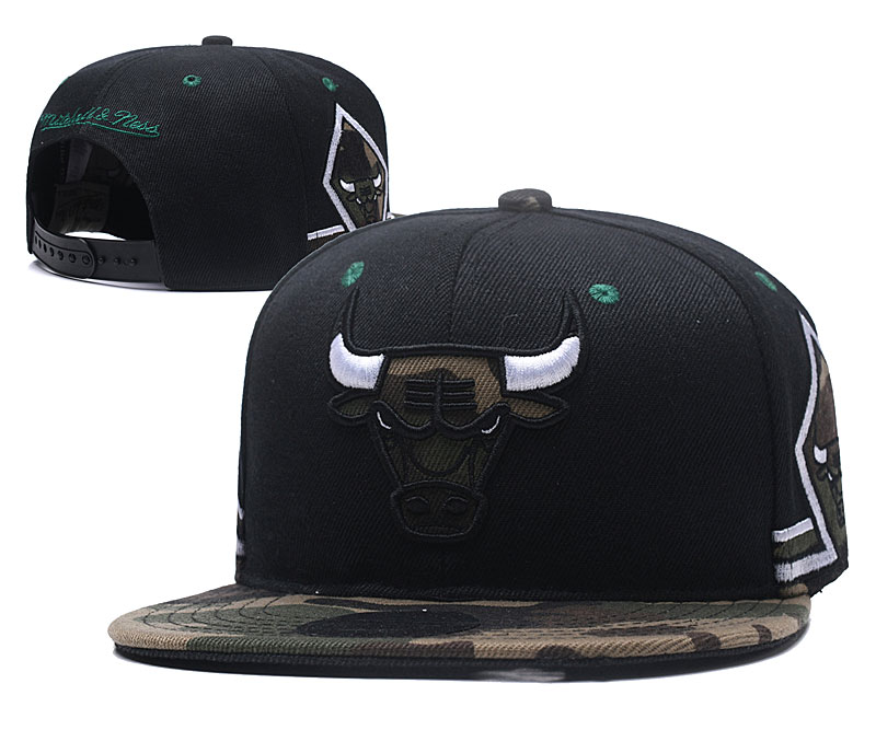 Bulls Black Team Logo Mitchell & Ness Adjustable Hat YD