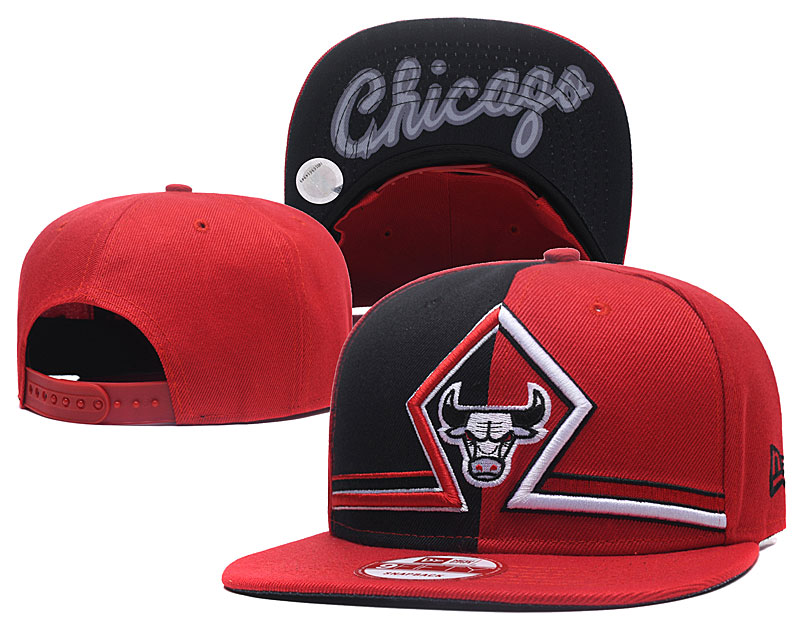 Bulls Team Logo Red Split Adjustable Hat GS