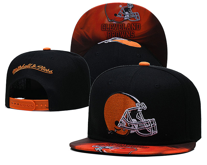Browns Team Logo Black Mitchell & Ness Adjustable Hat LH